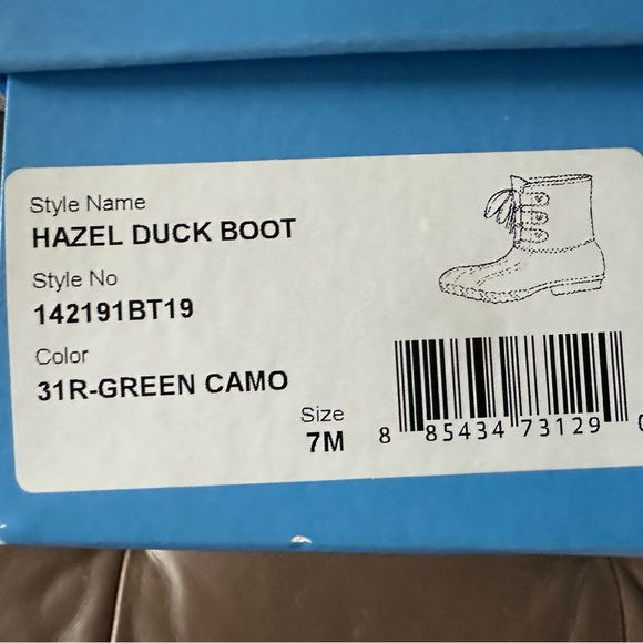 Duck Boots Size 7 Women’s Medium - Picture 3 of 4